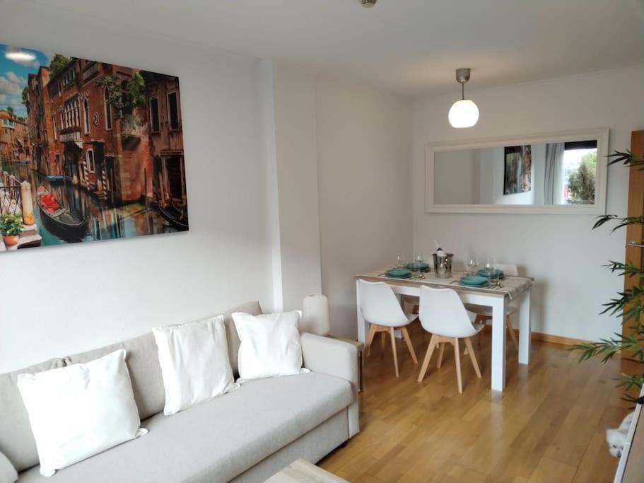 Apartamento amplio, luminoso y confortable. Madrid Exterior foto